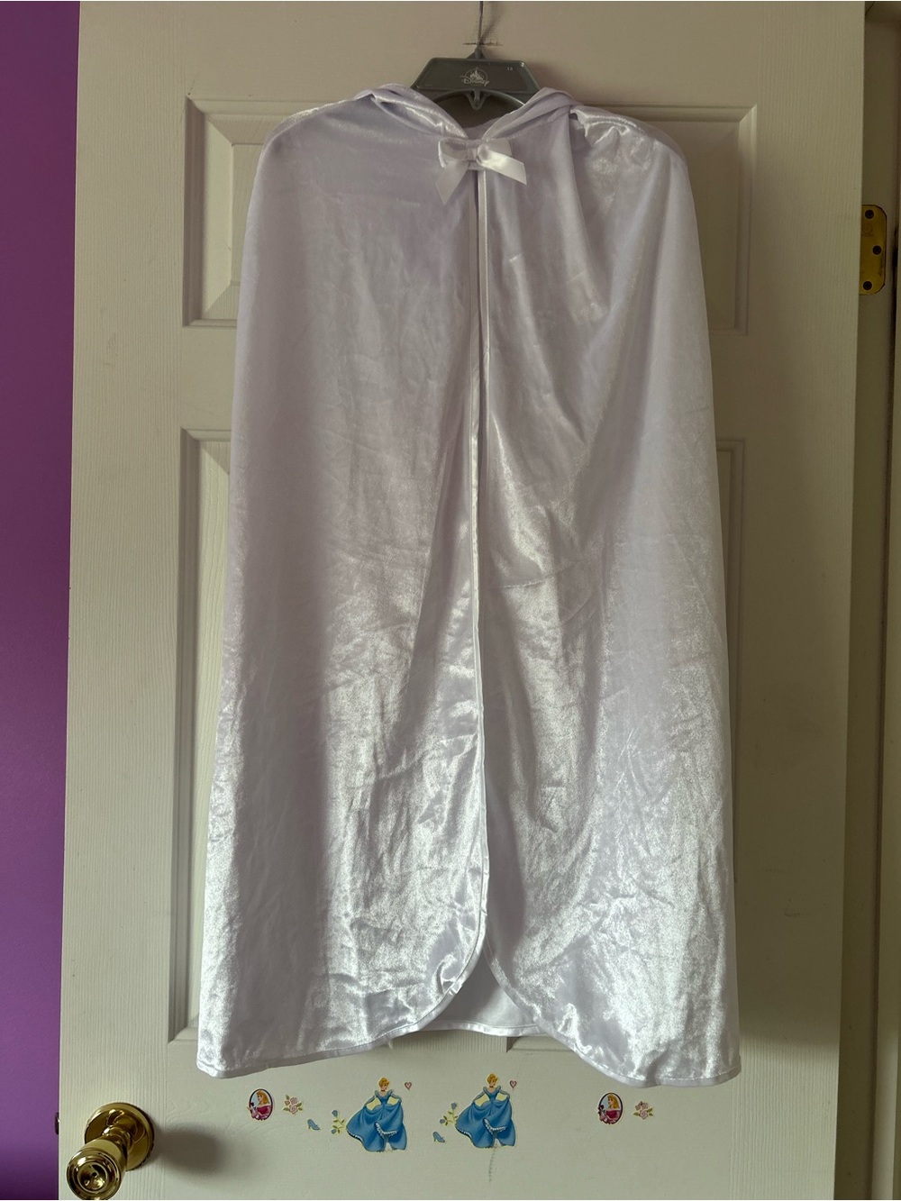 Little adventures white princess cloak size L/XL 5-9 years with hood soft comfy